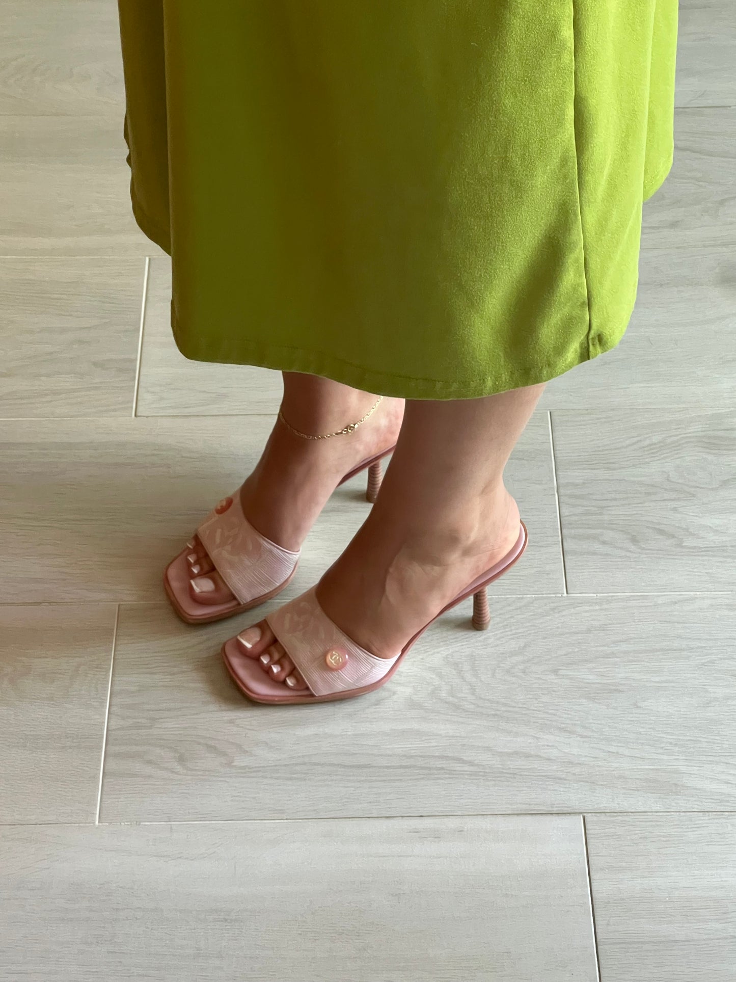 CHANEL Canvas Pink Slides (IT37 / US6-6.5)
