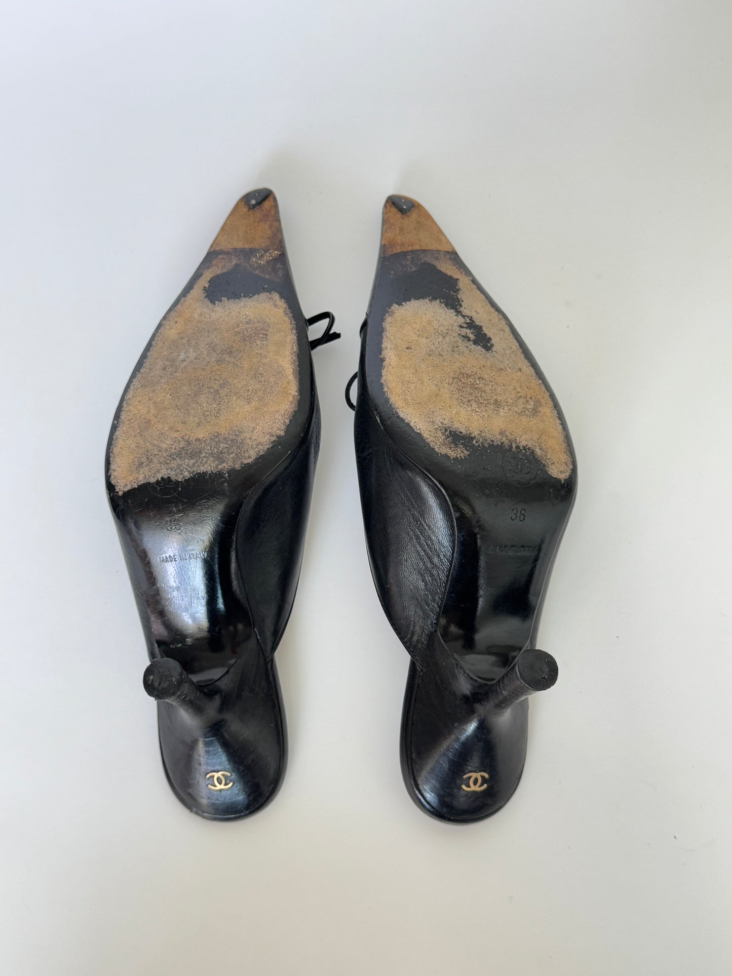 CHANEL Black Leather Bow Mules (IT36 / US6)