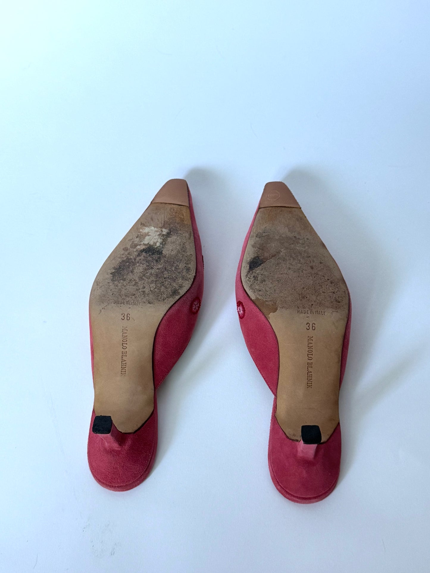Vintage Manolo Blahnik Coral Suede Mules (IT36 / US5-5.5)