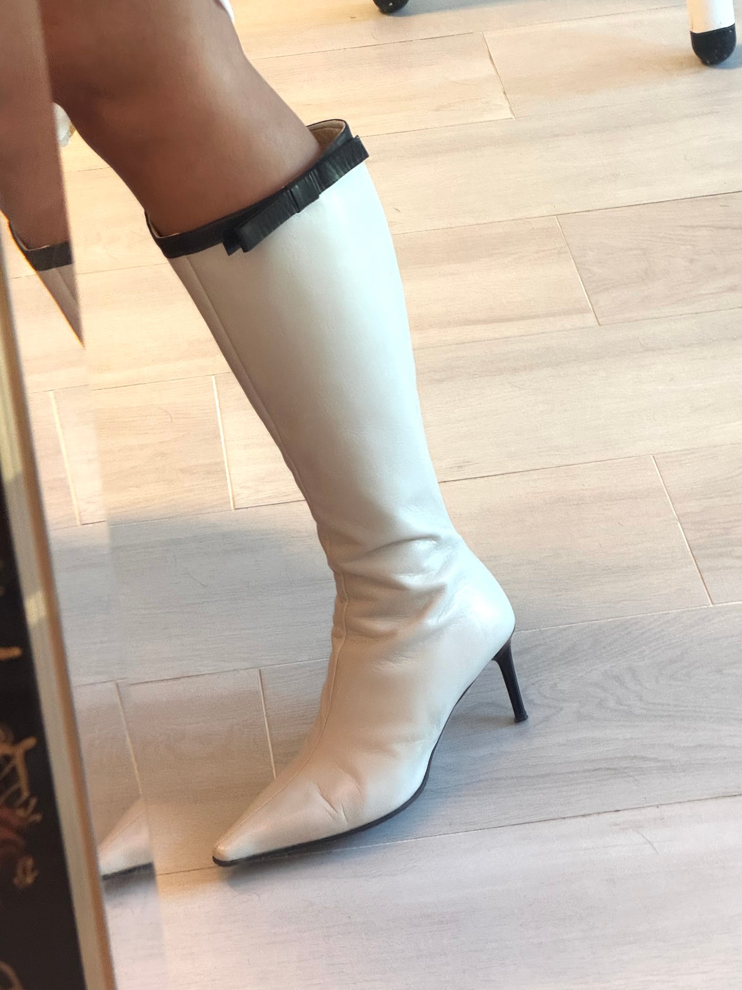 SS2000 Miu Miu Leather Bow Cream Boots (IT37.5 - US7-7.5)
