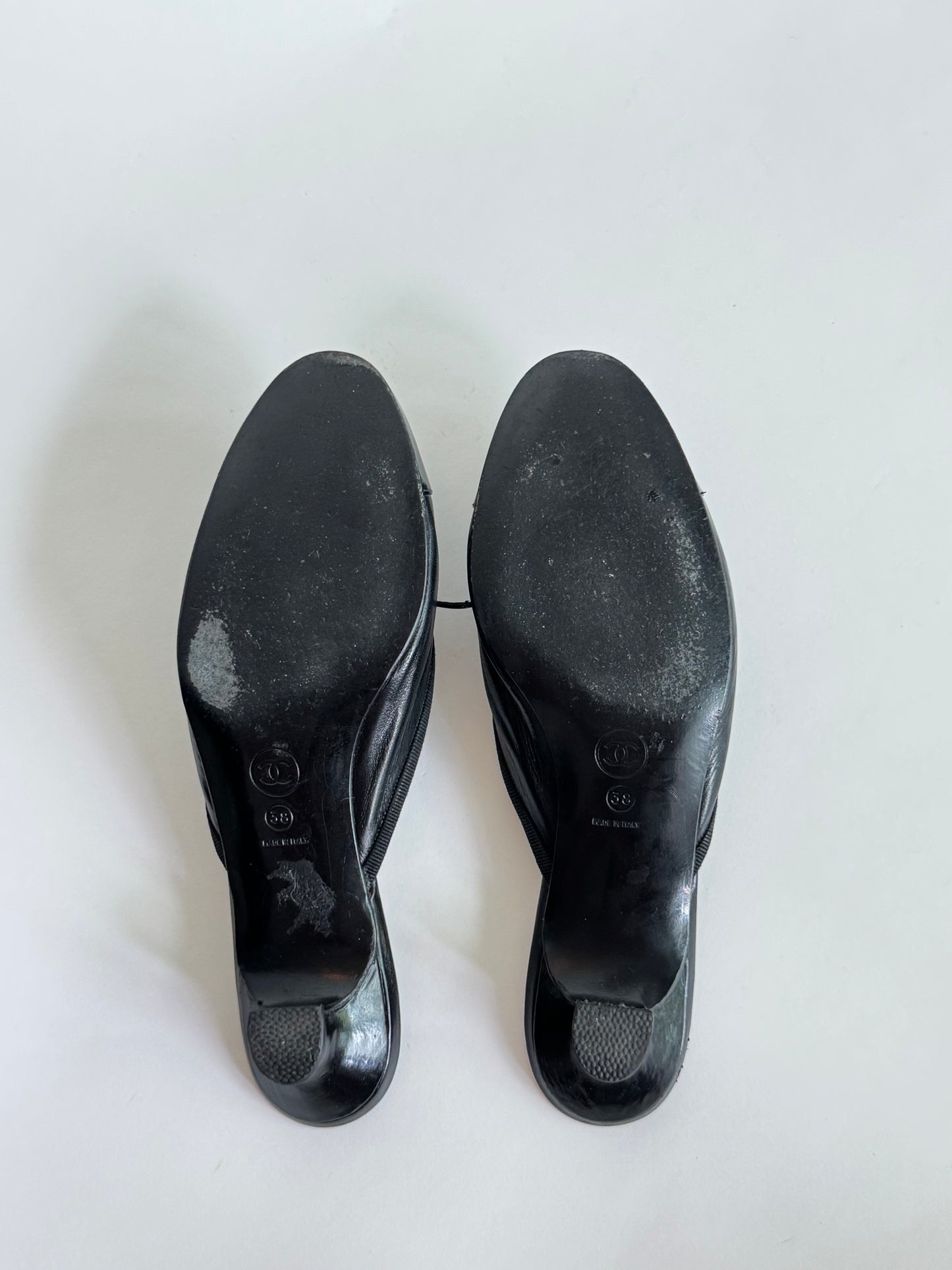 CHANEL Lambskin Black Bow Mules (IT38 / US6-6.5)