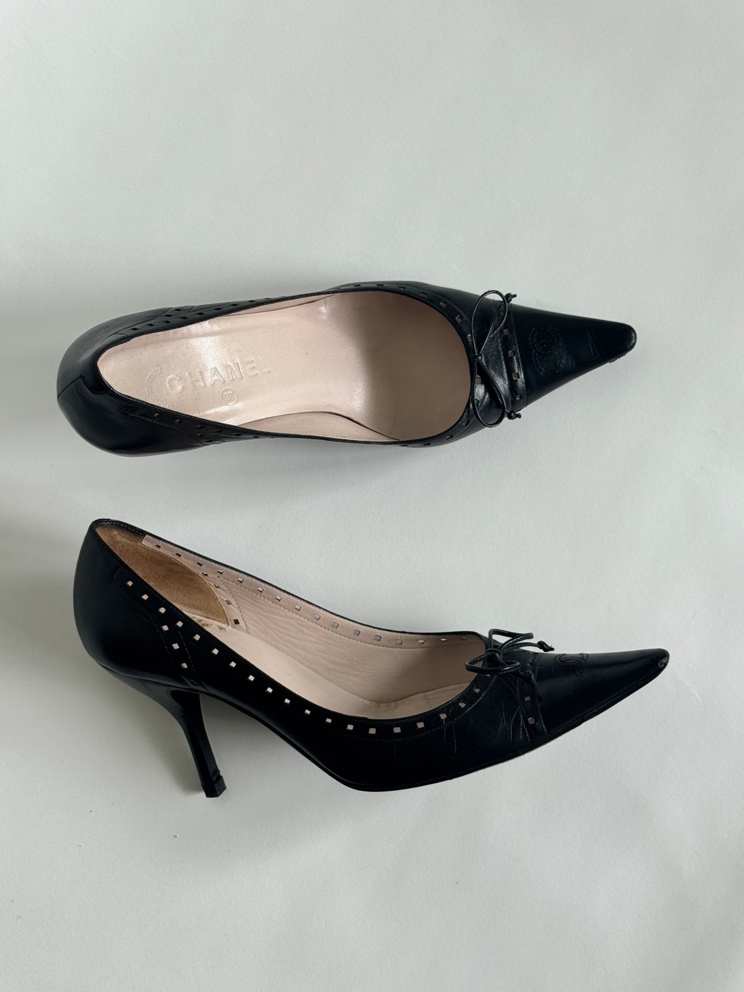 CHANEL Black Bow CC Pumps (IT39.5 / US8.5-9)