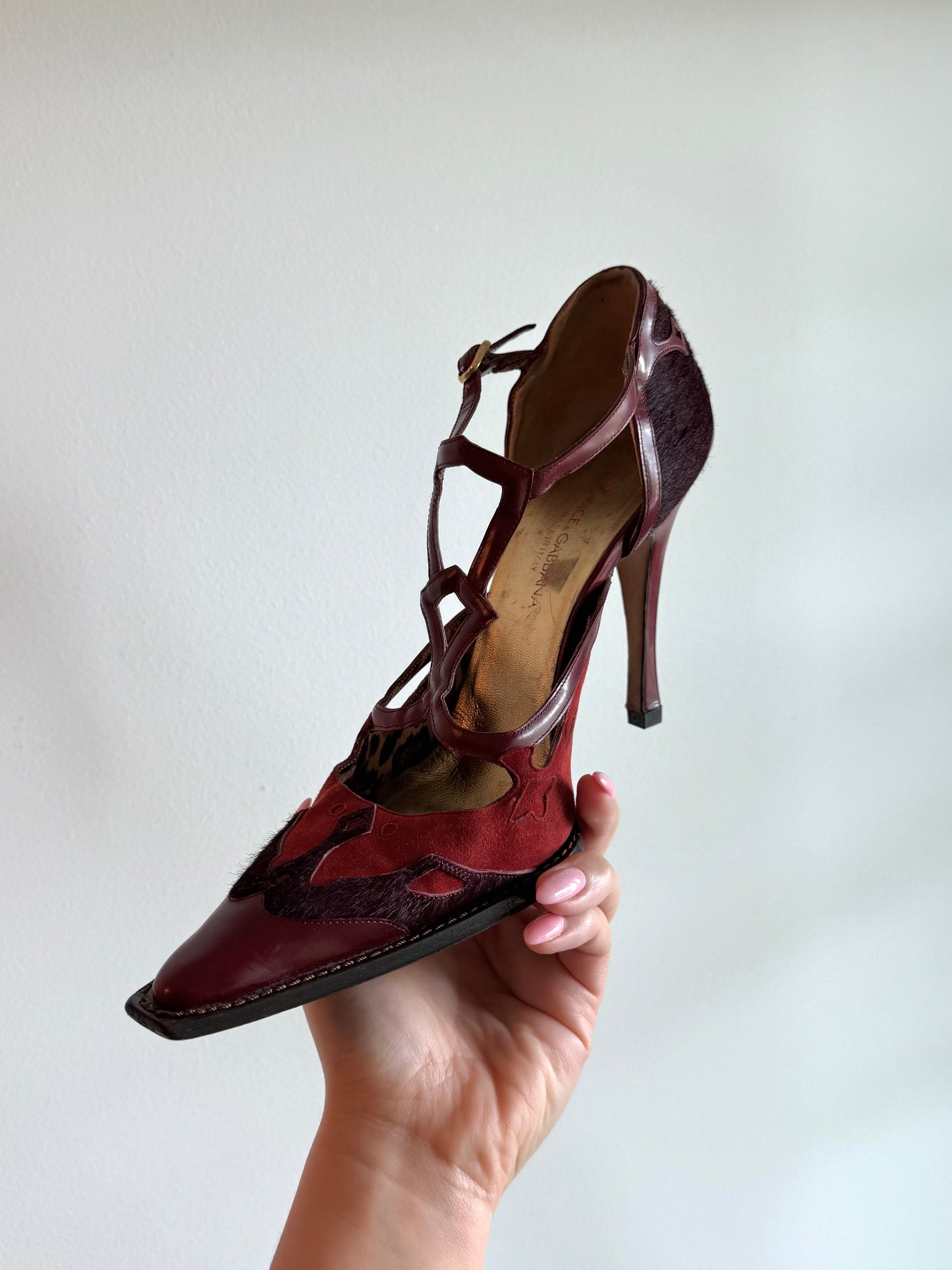 Dolce & Gabbana (2000s) Western Red T Strap Heels (IT39 / US8.5)