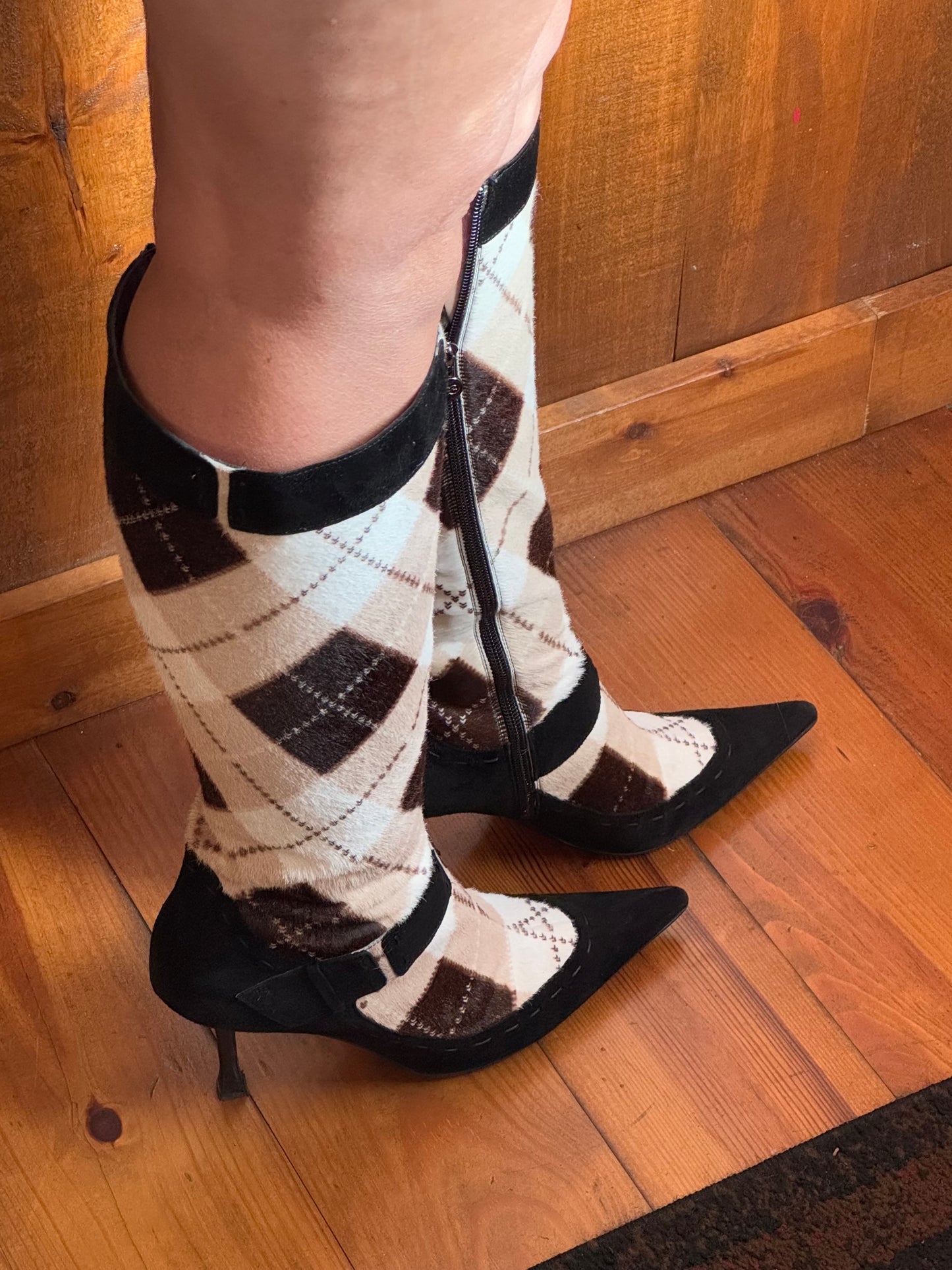 Vintage ESCADA Ponyhair Pointed-Toe Boots (IT38.5 / US7.5-8)