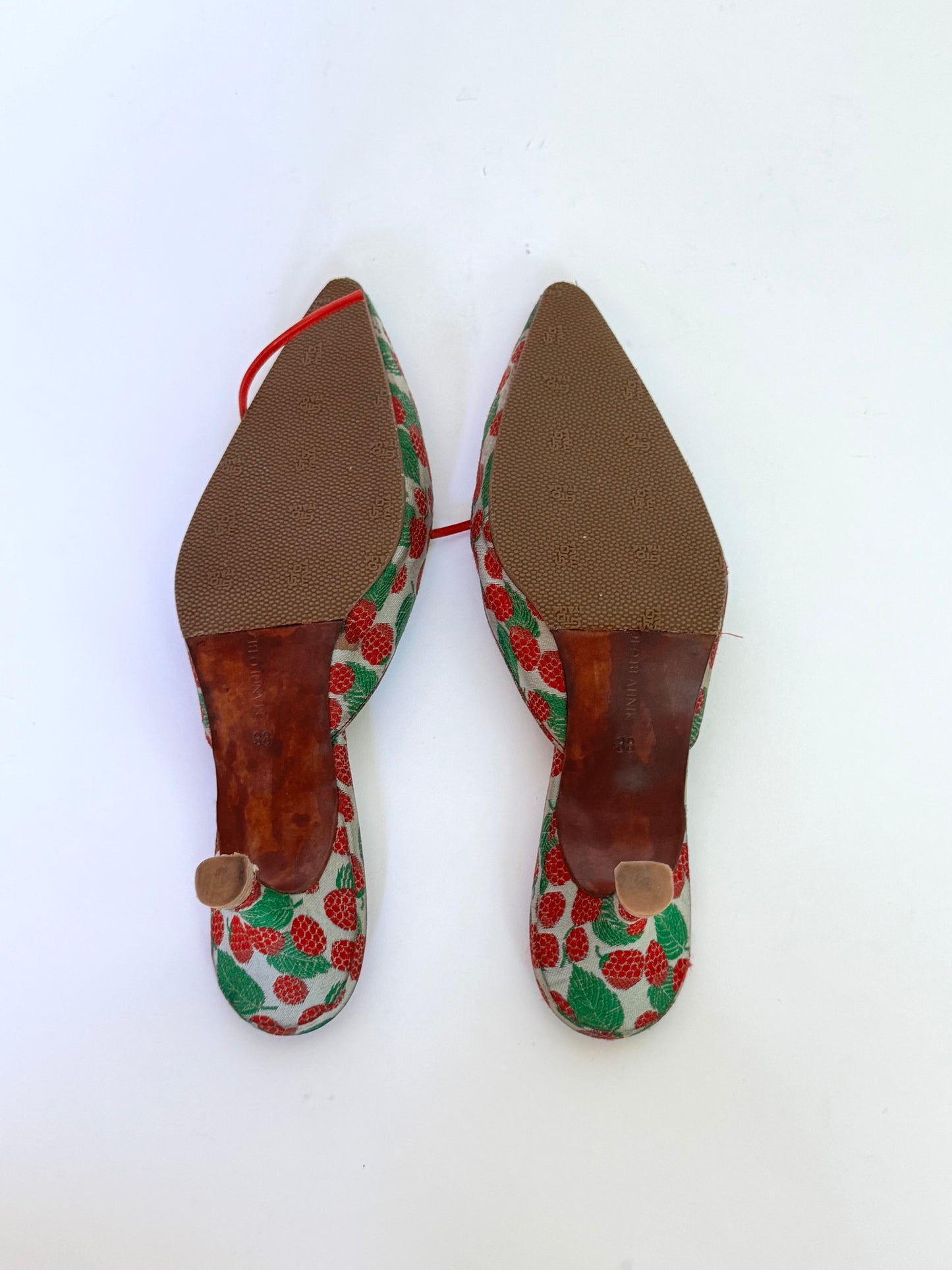 Manolo Blahnik Raspberry Bow Mules (IT38 / US6.5-7)