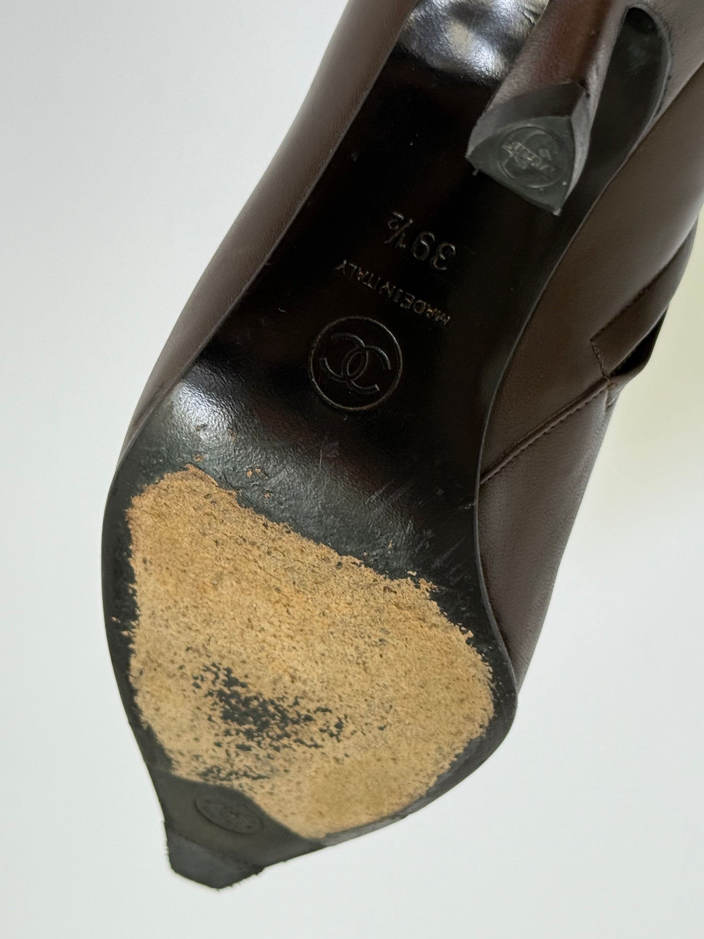 CHANEL FW2001 Brown Clover Booties (IT39.5 / US8.5-9)