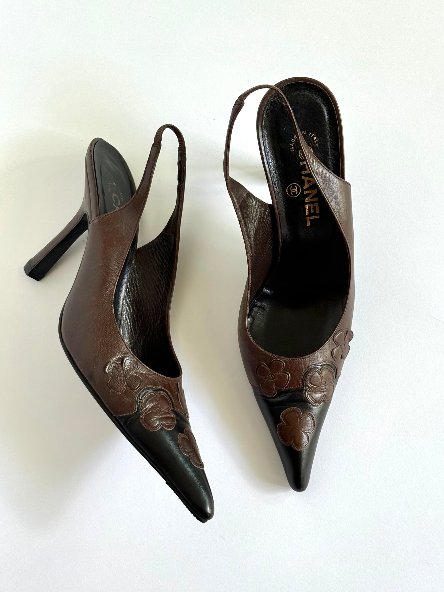 CHANEL FW2001 Brown Clover Slingbacks (IT40 / US8.5-9)