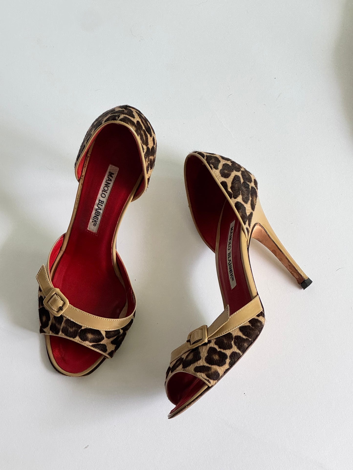 Manolo Blahnik Ponyhair Cheetah D’Orsay Pumps (IT37.5 / US8-8.5)