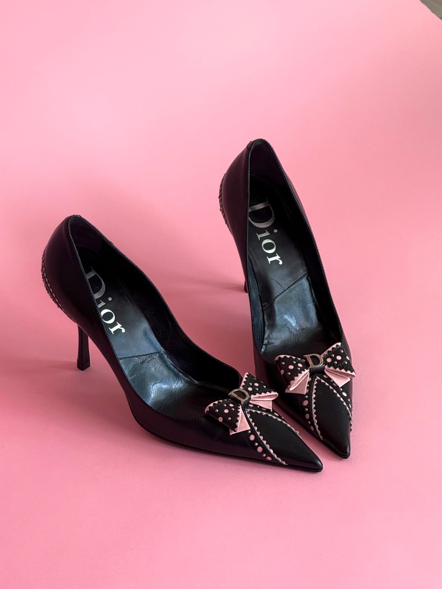 Christian Dior Pink Bow Leather Pumps (IT38 / US8-8.5)