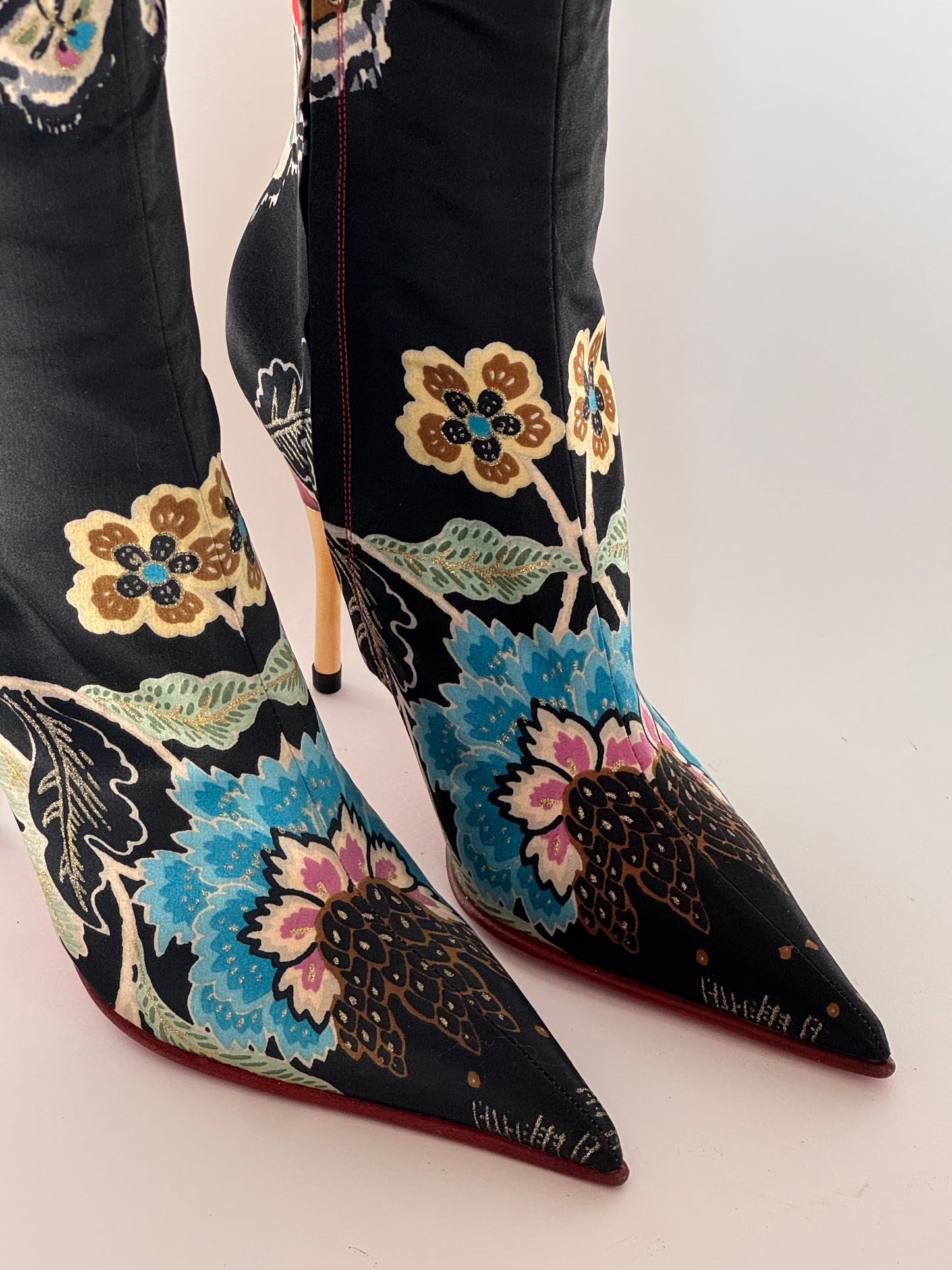 SS2003 Roberto Cavalli Chinoiserie Red Satin Boots (IT35 / US5-5.5)