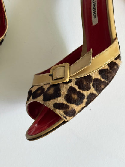 Manolo Blahnik Ponyhair Cheetah D’Orsay Pumps (IT37.5 / US8-8.5)