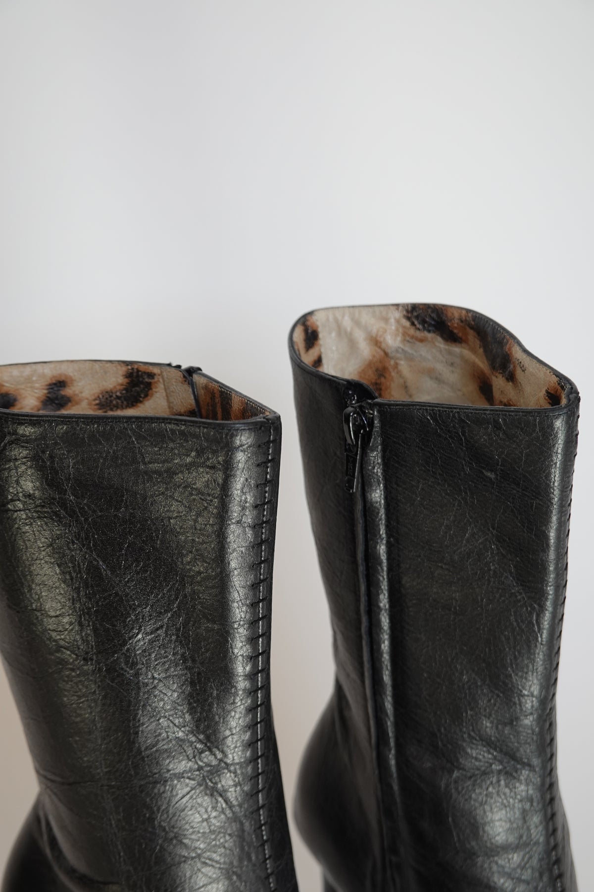 Roberto Cavalli FW2001 Leopard Tip Ankle Boots (IT37 / US7-7.5)
