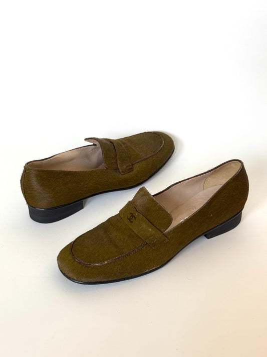 Vintage CHANEL Ponyhair Olive Green Loafers (IT39.5 / US8.5-9)